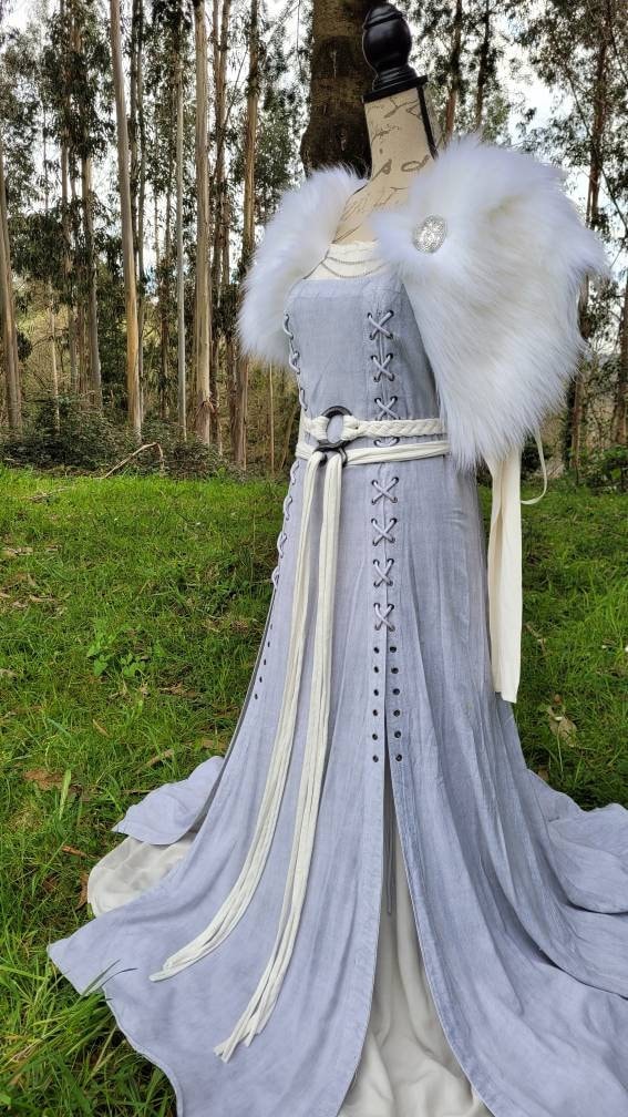 Viking Wedding Dress Set: Norse Bridal Gown, Fur Mantle, Freya Belt