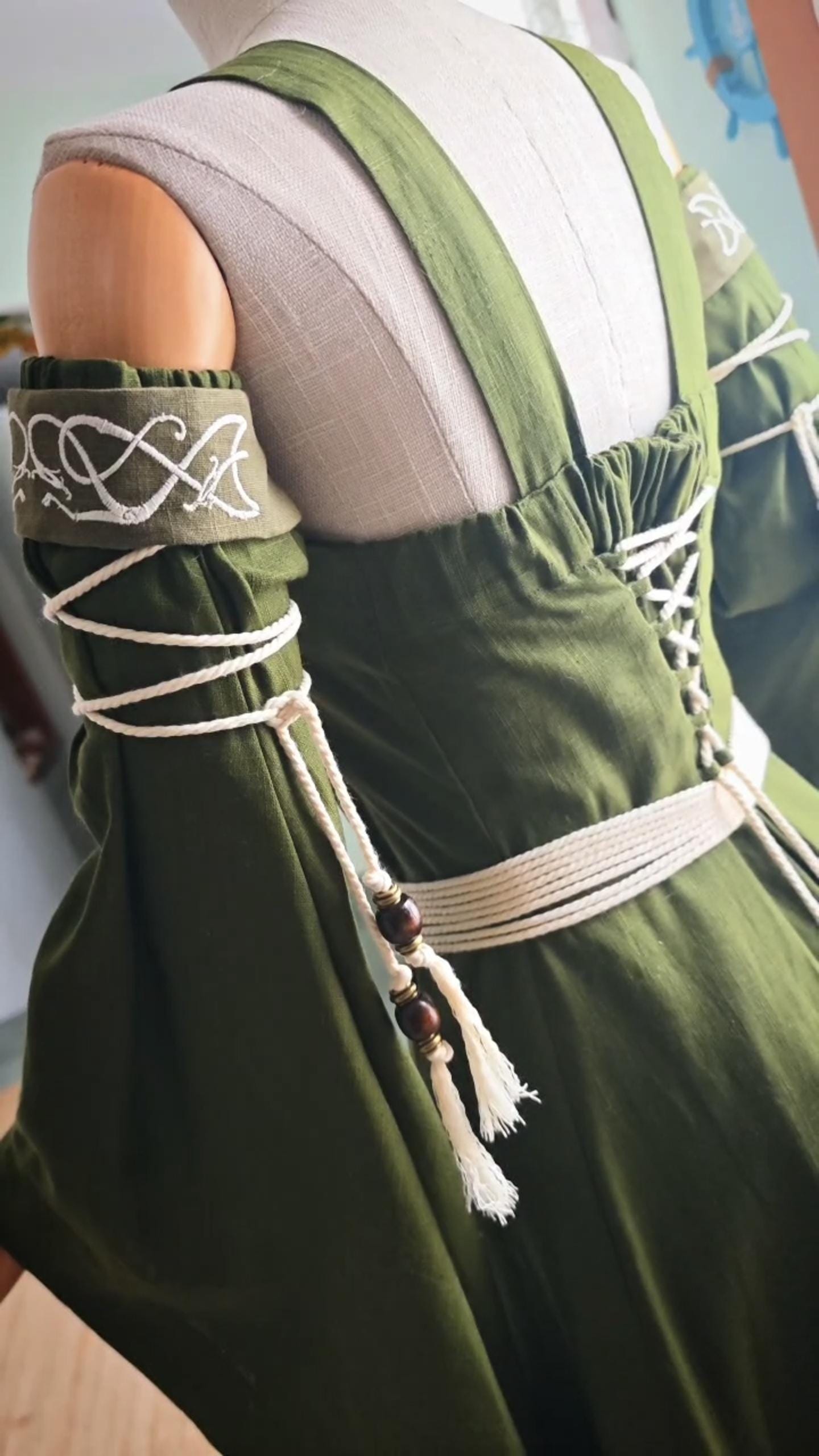 Freya's Legacy Dress Set, Norse Viking Dress, Norse Wedding Set, Embroidered Wedding Dress