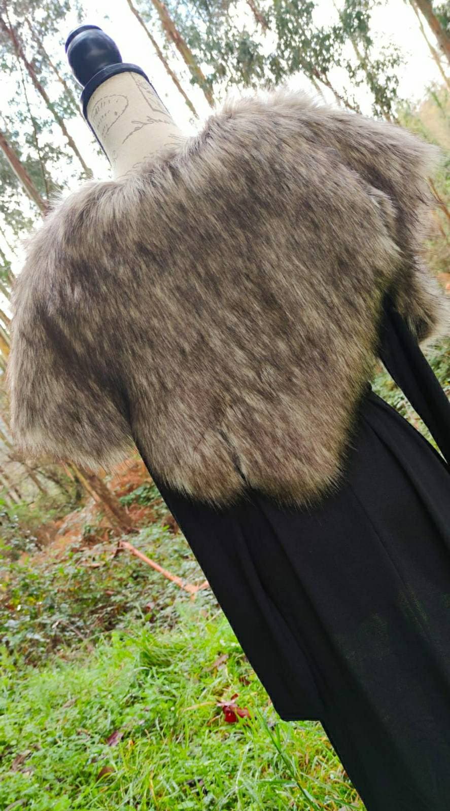 BACK IN STOCK! Viking Wedding, Shoulder Fur Mantle, Celtic Wedding, Viking Shawl, Nordic Wrap, Viking Mantle Ready to Ship, Norse Wedding