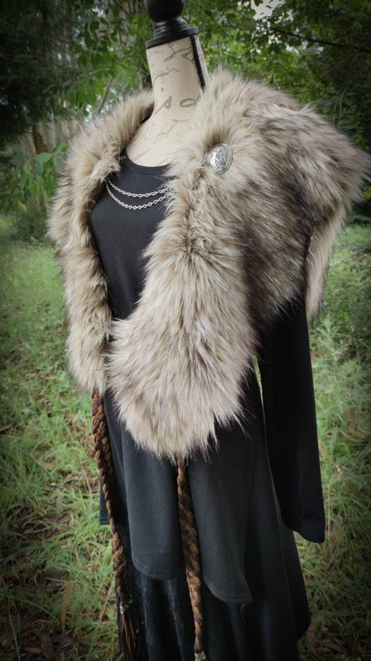 BARBARIAN Wild Fur Deluxe Edition XL, Viking Wedding, Viking Shoulder Fur, Norse Shoulder Fur, Celtic Wedding, Viking Shawl, Viking  Mantle
